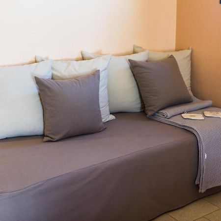 Helianthus Guesthouse Ammouliani Esterno foto