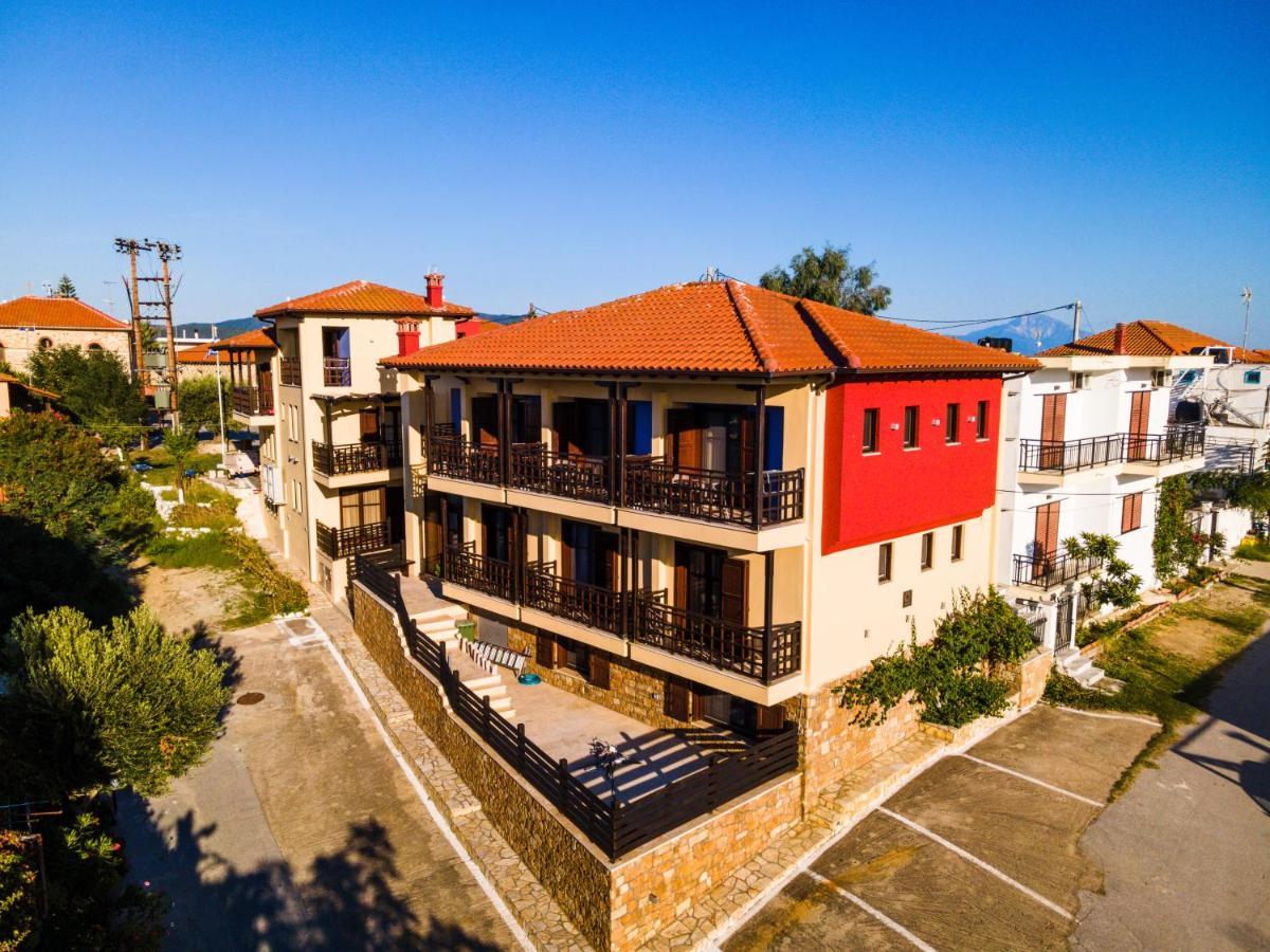 Helianthus Guesthouse Ammouliani Esterno foto