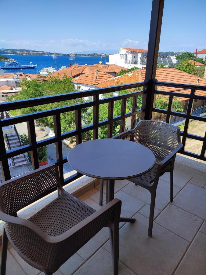 Helianthus Guesthouse Ammouliani Esterno foto