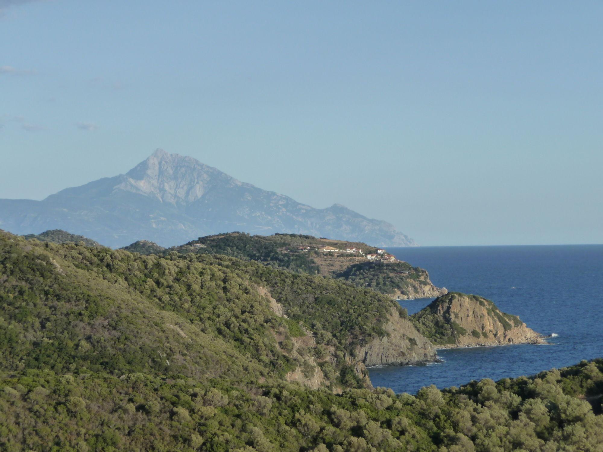 Helianthus Guesthouse Ammouliani Esterno foto