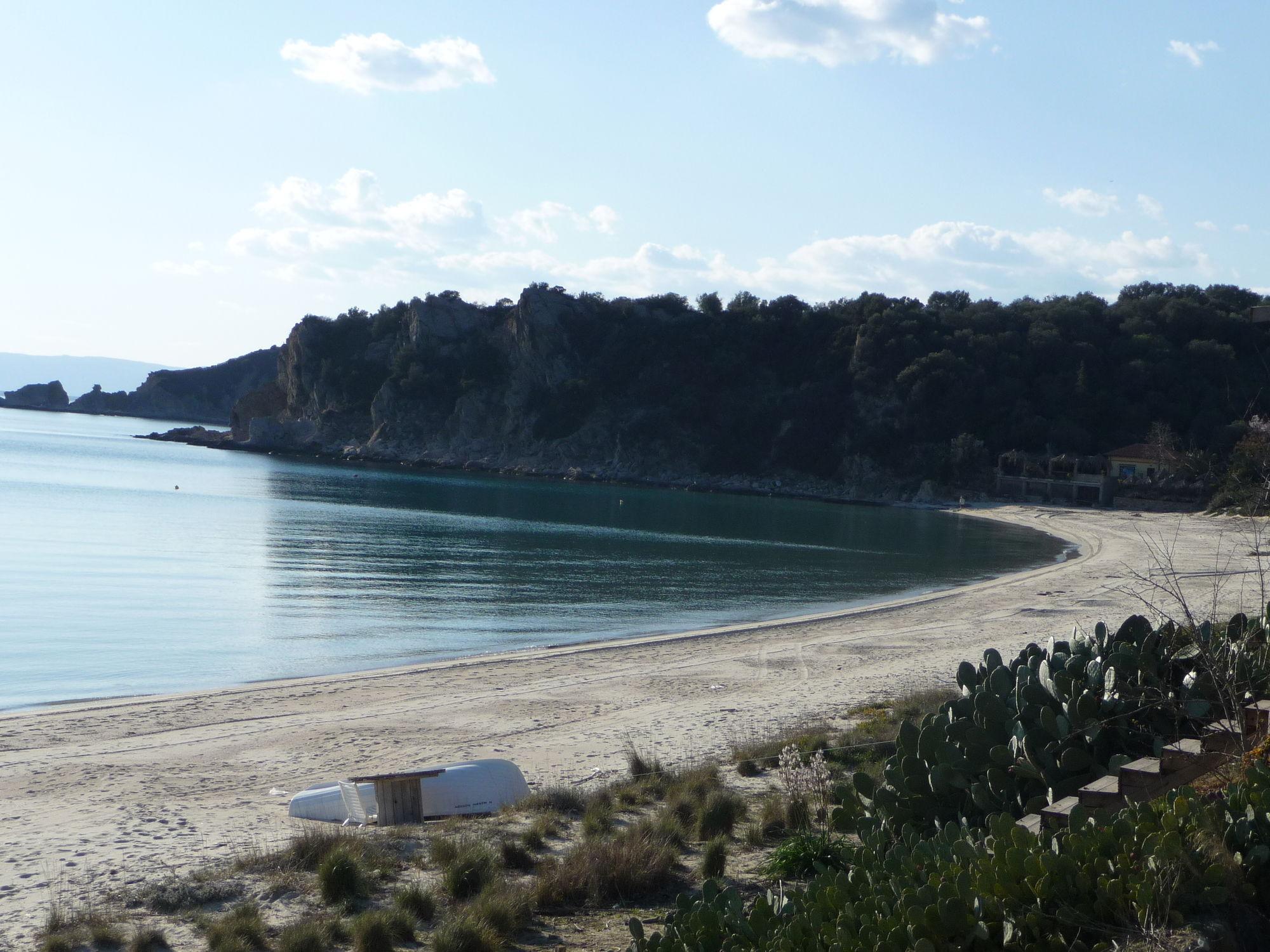 Helianthus Guesthouse Ammouliani Esterno foto
